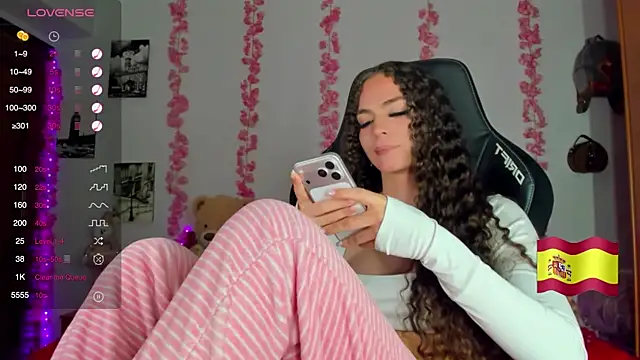Snapshot of gabrielatafur_ chatting on 17, 5, 2026 gabrielatafur online show from 17, 5, 2026