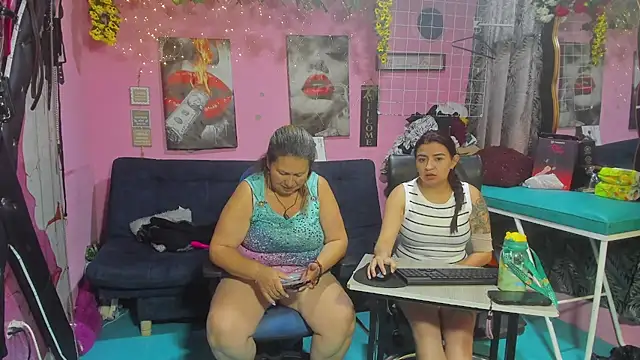 lesbiancuple online show from 11, 6, 2026