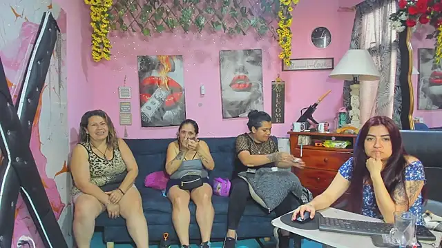 lesbiancuple online show from 23, 4, 2026