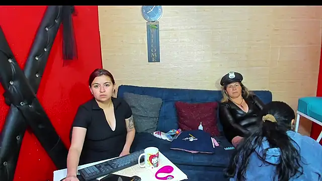 lesbiancuple online show from 22, 10, 2025