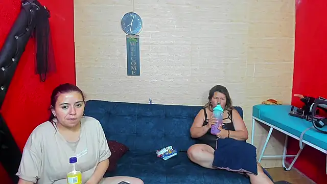lesbiancuple online show from 24, 9, 2025