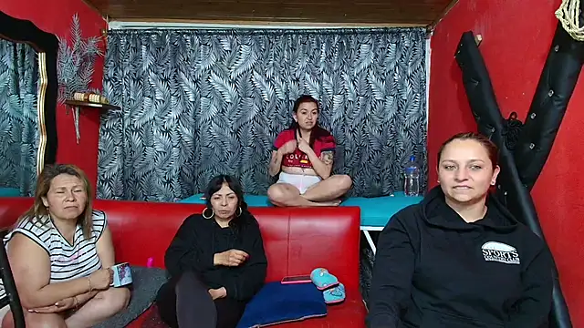 lesbiancuple online show from 21, 3, 2025