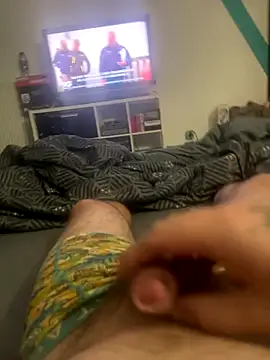 Snapshot of RenaudS-02 chatting on 6, 10, 2025 RenaudS-02 online show from 6, 10, 2025