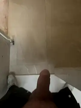 Snapshot of RenaudS-02 chatting on 28, 11, 2025 RenaudS-02 online show from 28, 11, 2025