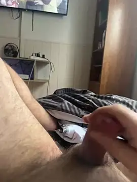 Snapshot of RenaudS-02 chatting on 17, 1, 2025 RenaudS-02 online show from 17, 1, 2025