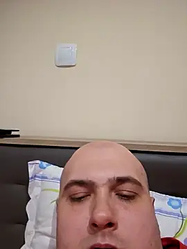 mario890605 online show from 3, 1, 2025