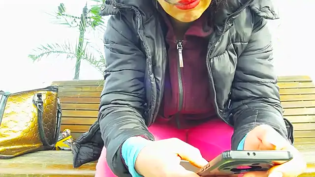 SquirtyMellissaLabia online show from 27, 3, 2026