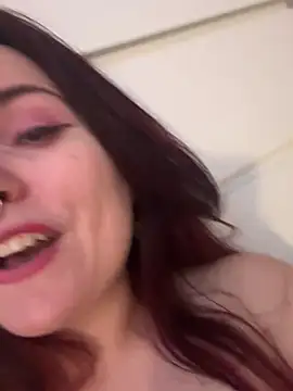 Snapshot of LunaMoongirl chatting on 22, 1, 2025 LunaMoongirl online show from 22, 1, 2025