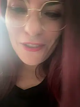 Snapshot of LunaMoongirl chatting on 8, 1, 2025 LunaMoongirl online show from 8, 1, 2025