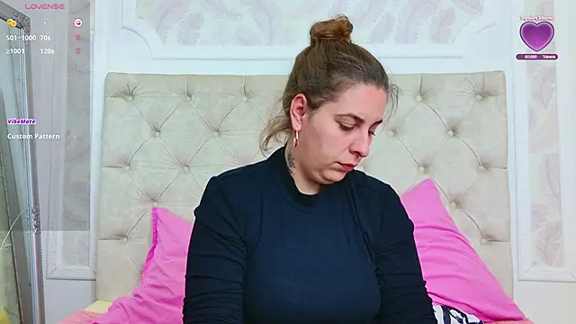 KarinaNoir online show from 15, 4, 2026