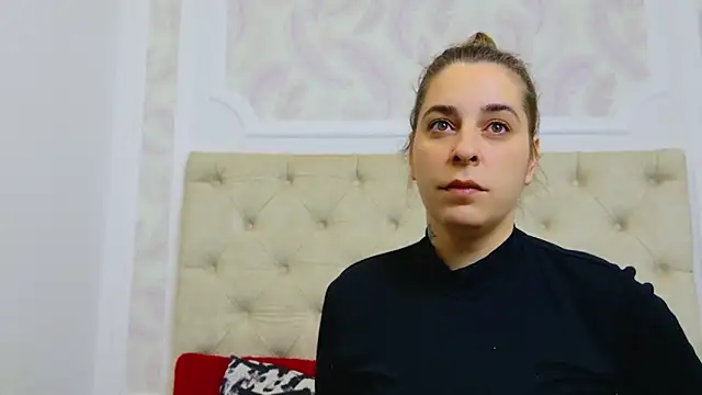 KarinaNoir online show from 2, 3, 2025
