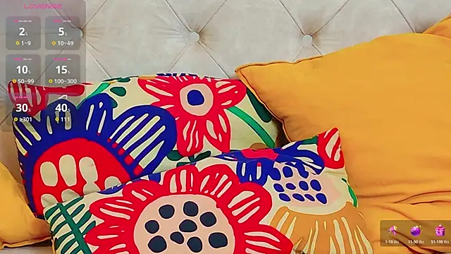 KarinaNoir online show from 4, 12, 2025