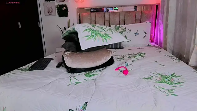 Dulce Morrys online show from 19, 4, 2026