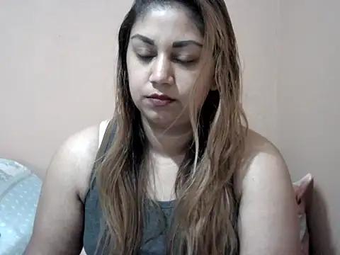 bellachow10 online show from 18, 12, 2025