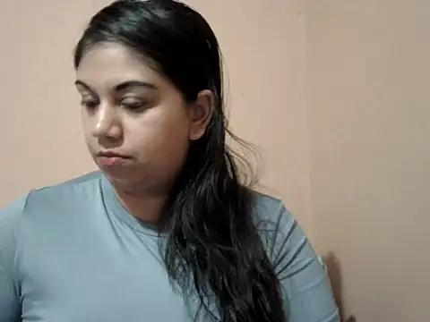 Snapshot of bellachow10 chatting on 15, 7, 2026 bellachow10 online show from 15, 7, 2026