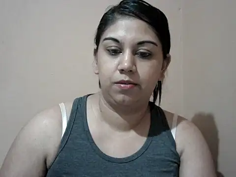 Snapshot of bellachow10 chatting on 16, 5, 2026 bellachow10 online show from 16, 5, 2026