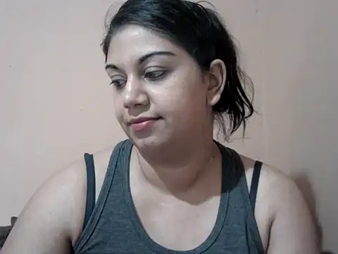 Snapshot of bellachow10 chatting on 7, 5, 2026 bellachow10 online show from 7, 5, 2026