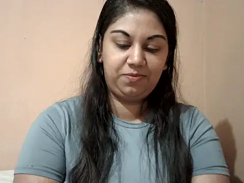 Snapshot of bellachow10 chatting on 10, 7, 2026 bellachow10 online show from 10, 7, 2026