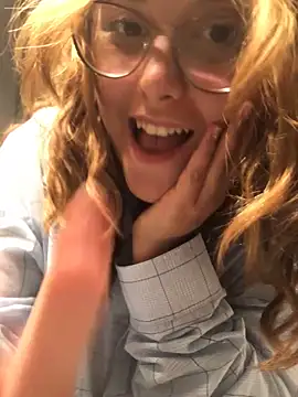 Snapshot of NaughtyRapunzel7 chatting on 26, 9, 2025 NaughtyRapunzel7 online show from 26, 9, 2025