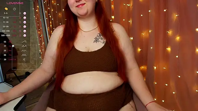 Snapshot of Mia_Bows chatting on 4, 6, 2026 Mia Bows online show from 4, 6, 2026