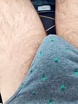 mickzizi online show from 23, 4, 2026