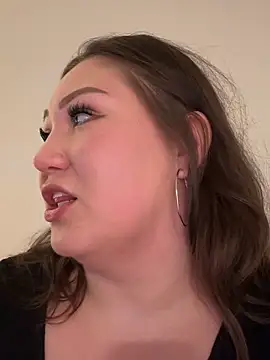 RosieDixx online show from 4, 11, 2025