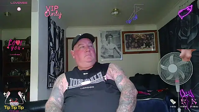Snapshot of HOTANAL chatting on 4, 6, 2026 HOTANAL online show from 4, 6, 2026