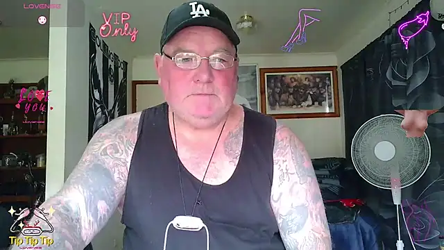 Snapshot of HOTANAL chatting on 5, 6, 2026 HOTANAL online show from 5, 6, 2026