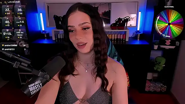 SofiRusselle online show from 13, 11, 2025