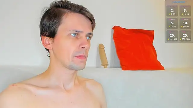 Snapshot of Jasper_Sun chatting on 13, 10, 2025 Jasper Sun online show from 13, 10, 2025