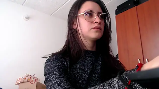 Juls winter  online show from 7, 3, 2025