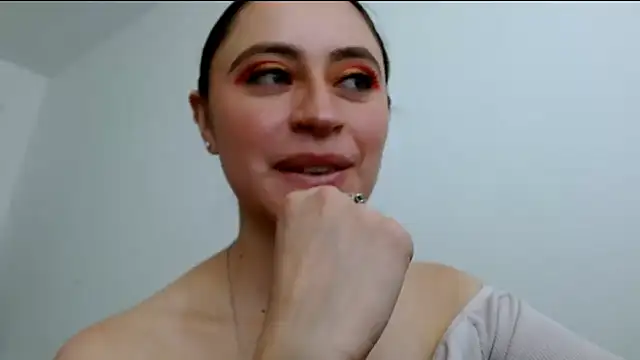 Juls winter  online show from 6, 7, 2026