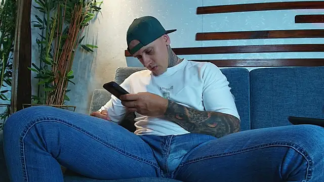 Joeysexx2 online show from 10, 11, 2025