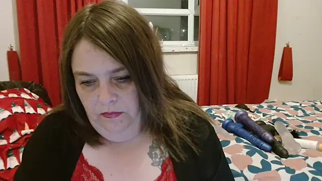 HouseWifeWhore Milf online show from 10, 9, 2025