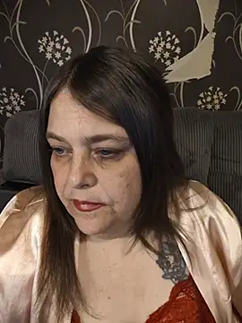 HouseWifeWhore Milf online show from 27, 5, 2026