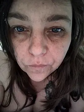 HouseWifeWhore Milf online show from 7, 5, 2026