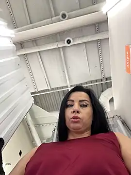 CrazzyChicks online show from 31, 10, 2025