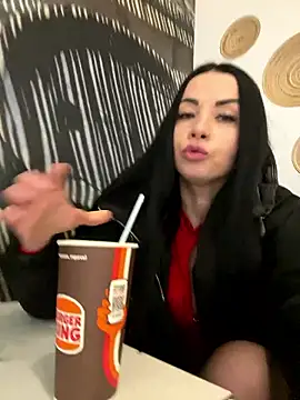 CrazzyChicks online show from 15, 1, 2026