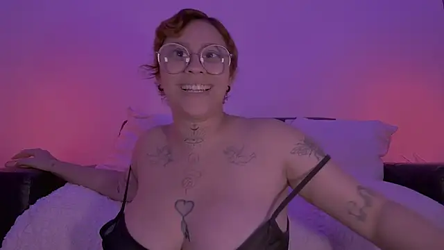 Snapshot of Lilmuh_ chatting on 1, 5, 2026 Lilmuh online show from 1, 5, 2026