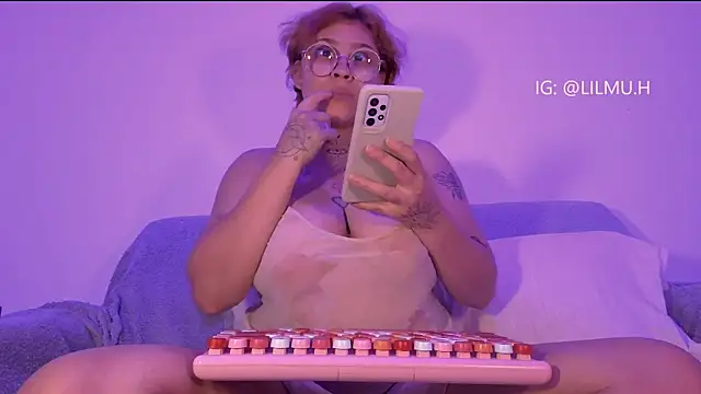 Lilmuh  online show from 18, 10, 2025