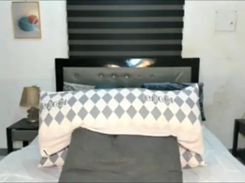 Johannah khalifa online show from 6, 11, 2025