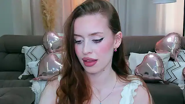 Snapshot of _Sweet__Cherry_ chatting on 4, 4, 2026 Sweet Cherry online show from 4, 4, 2026
