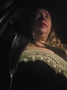 isabella rossse online show from 18, 11, 2025