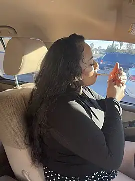 Snapshot of CarmelaAnthony chatting on 2, 12, 2025 CarmelaAnthony online show from 2, 12, 2025