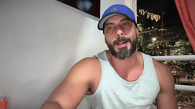 Snapshot of romeolovedark chatting on 4, 11, 2025 romeolovedark online show from 4, 11, 2025