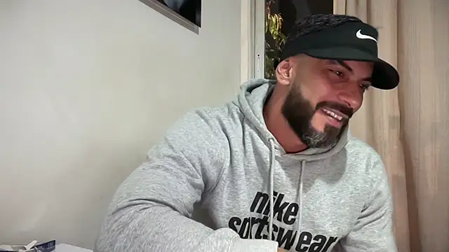 romeolovedark online show from 15, 2, 2026