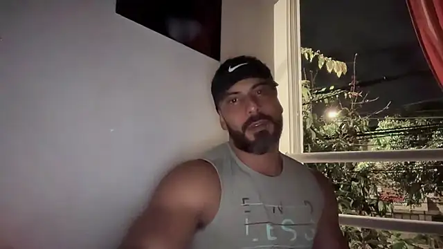 Snapshot of romeolovedark chatting on 3, 11, 2025 romeolovedark online show from 3, 11, 2025