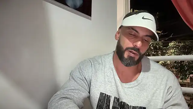 Snapshot of romeolovedark chatting on 13, 10, 2025 romeolovedark online show from 13, 10, 2025