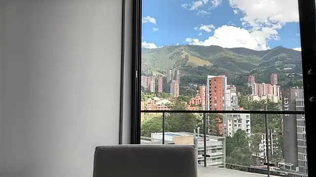 Snapshot of romeolovedark chatting on 7, 10, 2025 romeolovedark online show from 7, 10, 2025