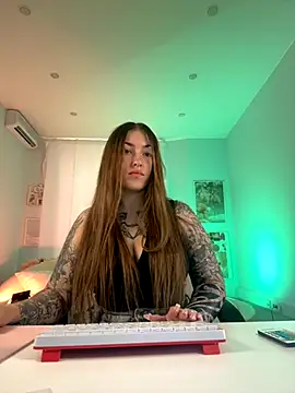 IvyHoney online show from 12, 9, 2025